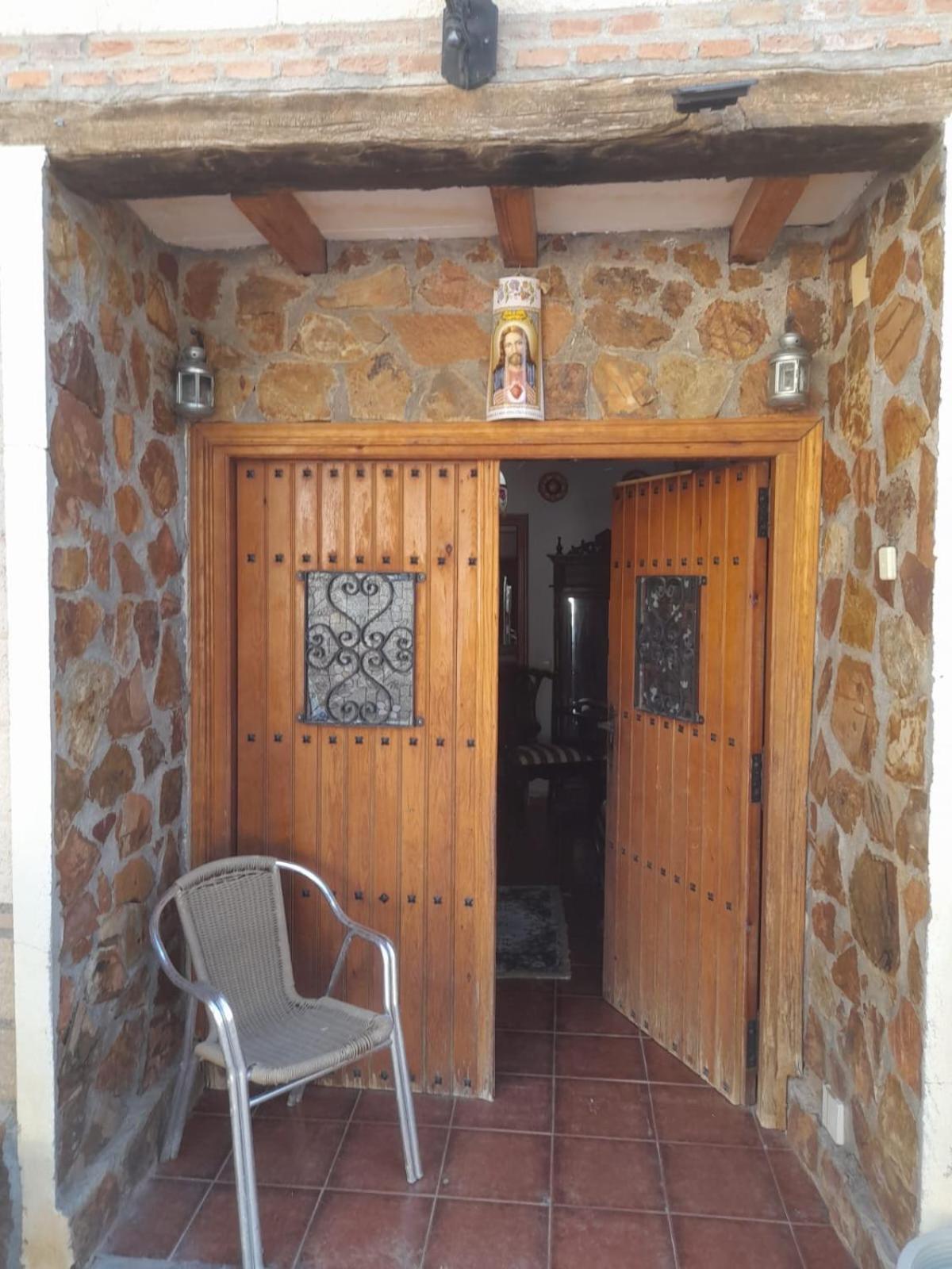 Lodge House Huelves